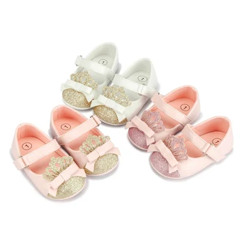 Обувь для маленьких девочек; модная обувь кронпринцессы для малышей; нескользящая обувь для новорожденных на плоской подошве с мягкой подошвой;